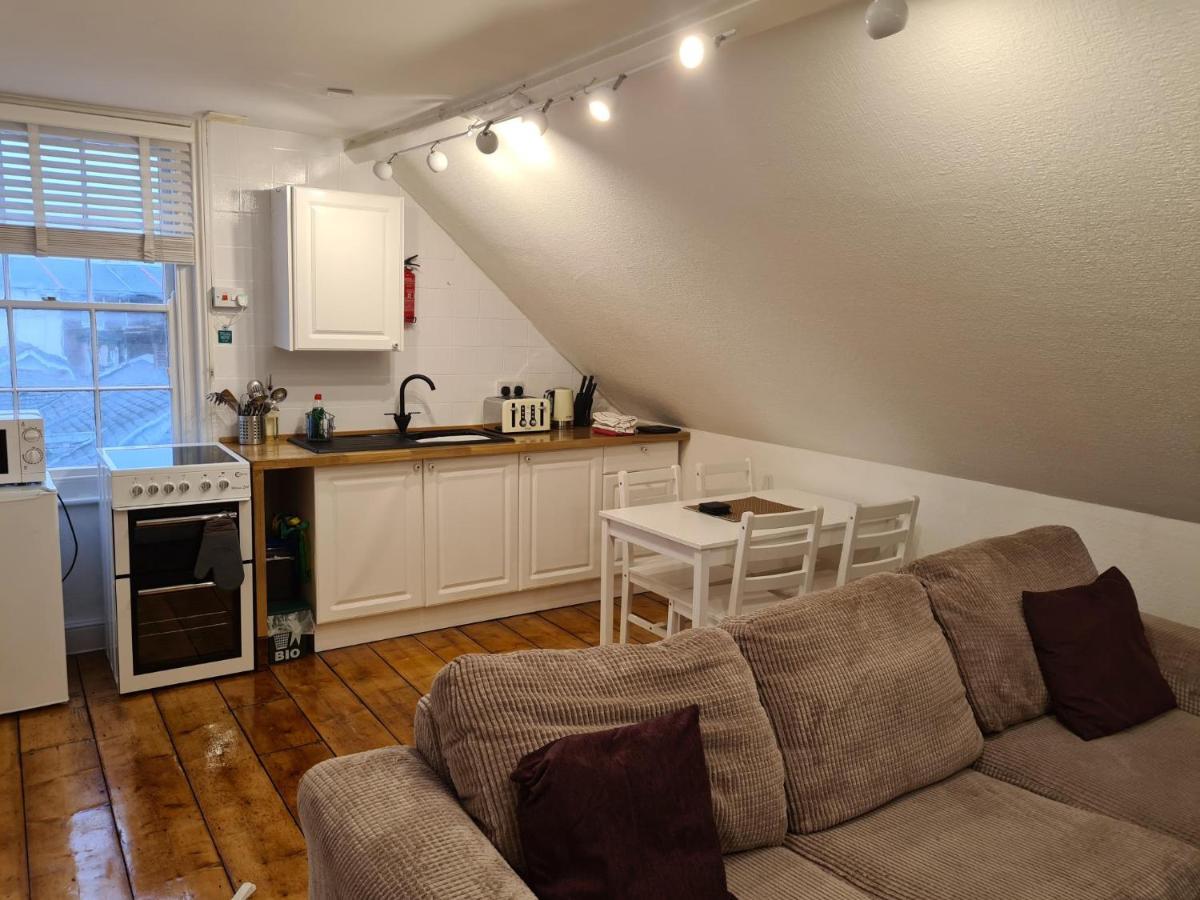 The Loft Apartment Weymouth Bagian luar foto